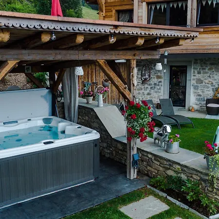 Superbe Duplex Avec Jacuzzi, 3 Chambres, 10 Pers, Proche Pistes, Parking Prive, - Fr-1-671-234 * Les Gets