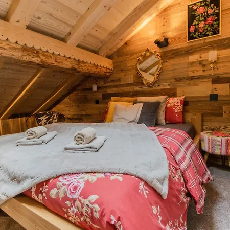 Superbe Duplex Avec Jacuzzi, 3 Chambres, 10 Pers, Proche Pistes, Parking Prive, - Fr-1-671-234